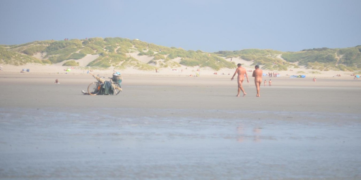 Des plages naturistes existent-elles en France ?