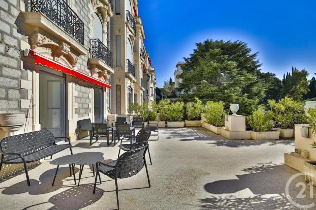 Quels types de 2 pièces sont actuellement achetables sur Nice ?